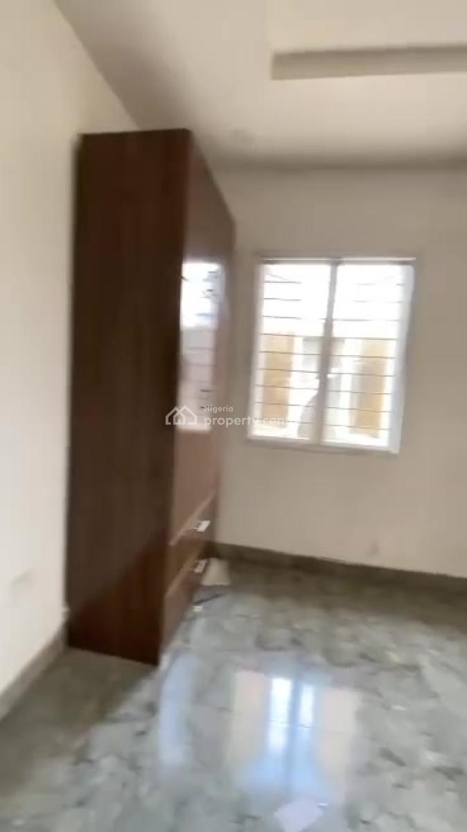 Tastefully Finished Spacious Standard Built 2 Bedroom Apartment, Jahi, Abuja, Flat / Apartment for Rent