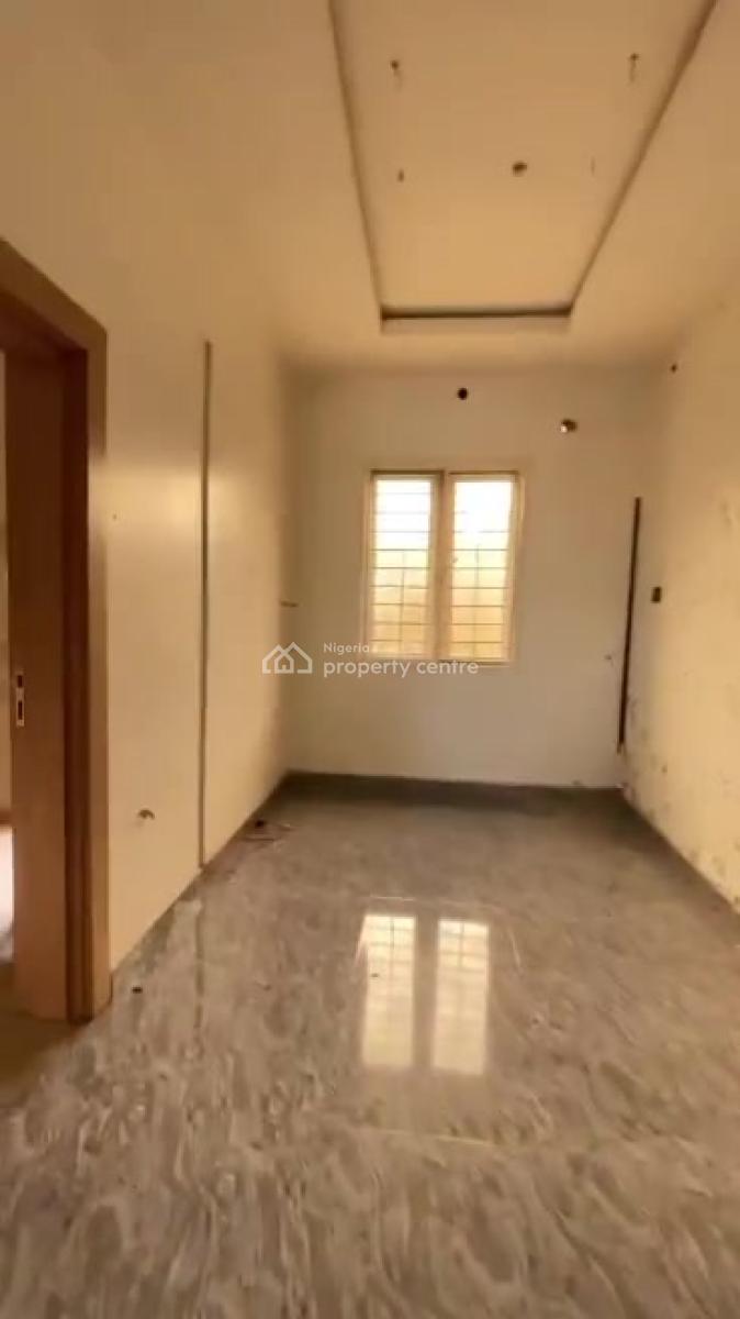 Tastefully Finished Spacious Standard Built 2 Bedroom Apartment, Jahi, Abuja, Flat / Apartment for Rent