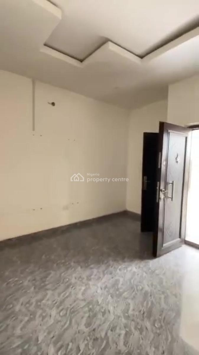Tastefully Finished Spacious Standard Built 2 Bedroom Apartment, Jahi, Abuja, Flat / Apartment for Rent