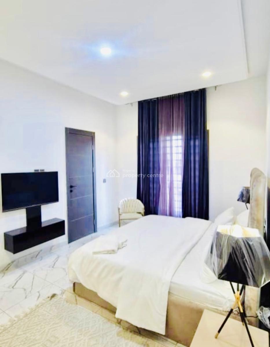 Fully Furnished 2 Bedroom Apartment with Swimming Pool, Lekki Phase 1, Lekki, Lagos, Flat / Apartment for Rent