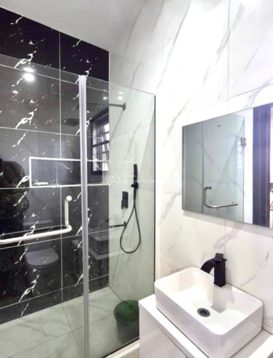 Fully Furnished 2 Bedroom Apartment with Swimming Pool, Lekki Phase 1, Lekki, Lagos, Flat / Apartment for Rent