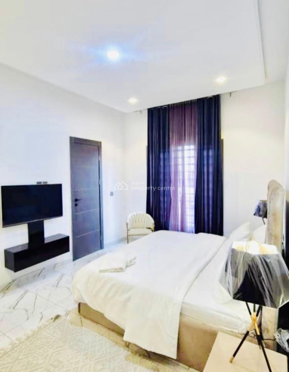 Fully Furnished 2 Bedroom Apartment with Pool, Lekki Phase 1, Lekki, Lagos, Flat / Apartment for Rent