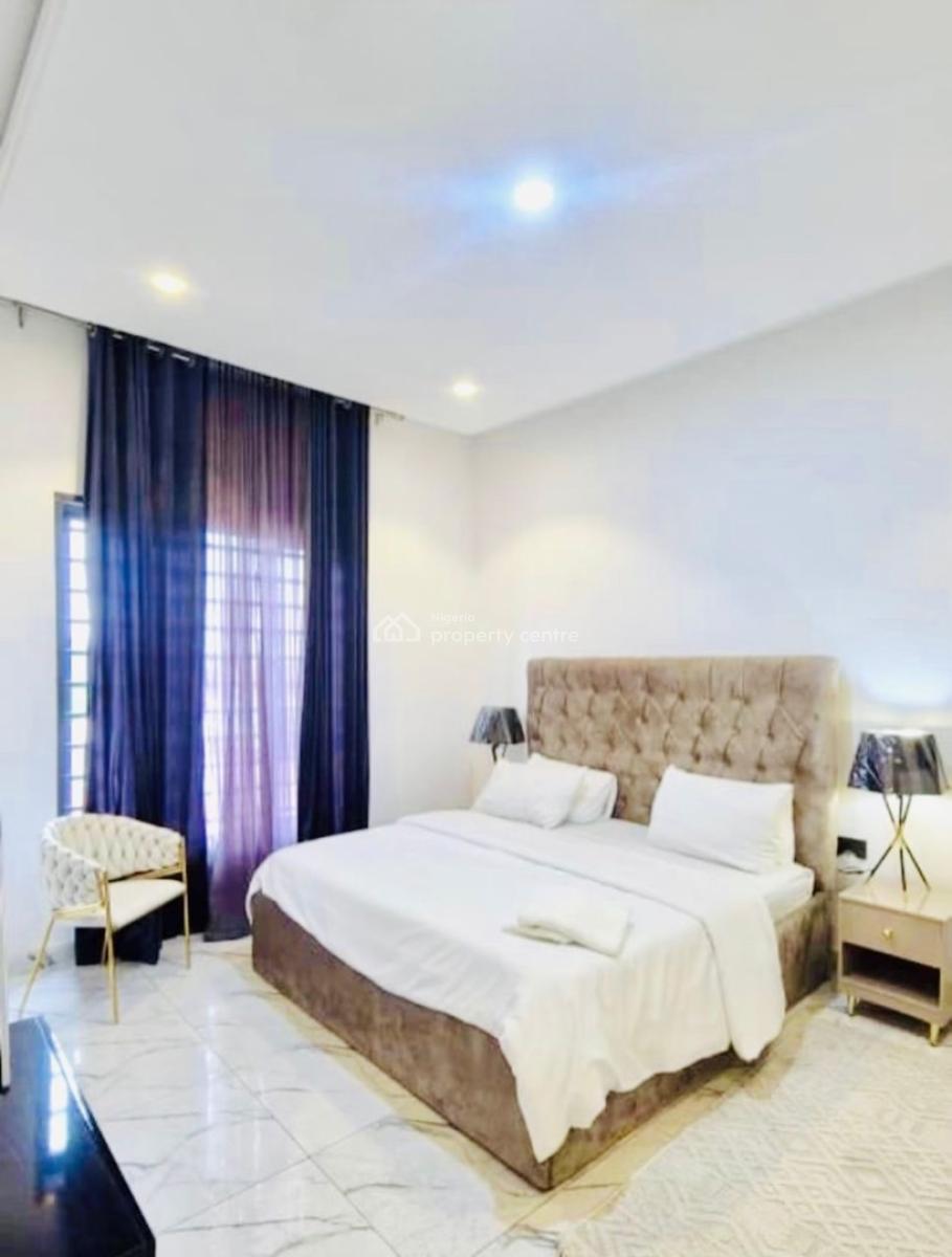 Fully Furnished 2 Bedroom Apartment with Pool, Lekki Phase 1, Lekki, Lagos, Flat / Apartment for Rent