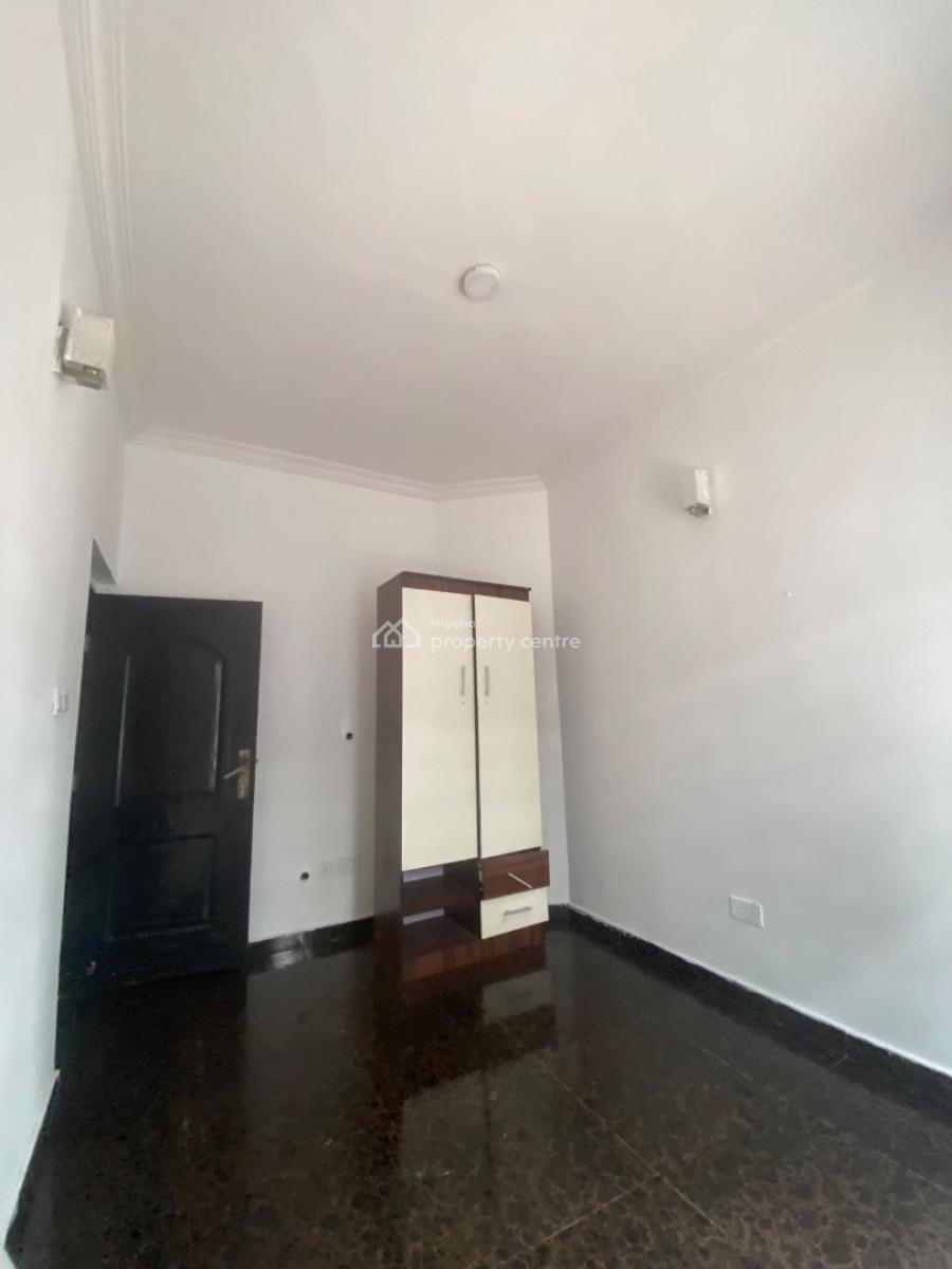Sharp 2 Bedroom Apartment in a Secured Estate, in a Secured and Access Controlled Estate Behind Blenco Sangotedo Ajah, Sangotedo, Ajah, Lagos, Flat / Apartment for Rent