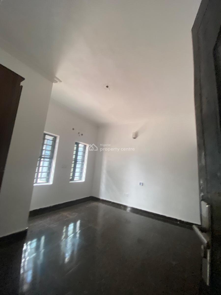 Sharp 2 Bedroom Apartment in a Secured Estate, in a Secured and Access Controlled Estate Behind Blenco Sangotedo Ajah, Sangotedo, Ajah, Lagos, Flat / Apartment for Rent