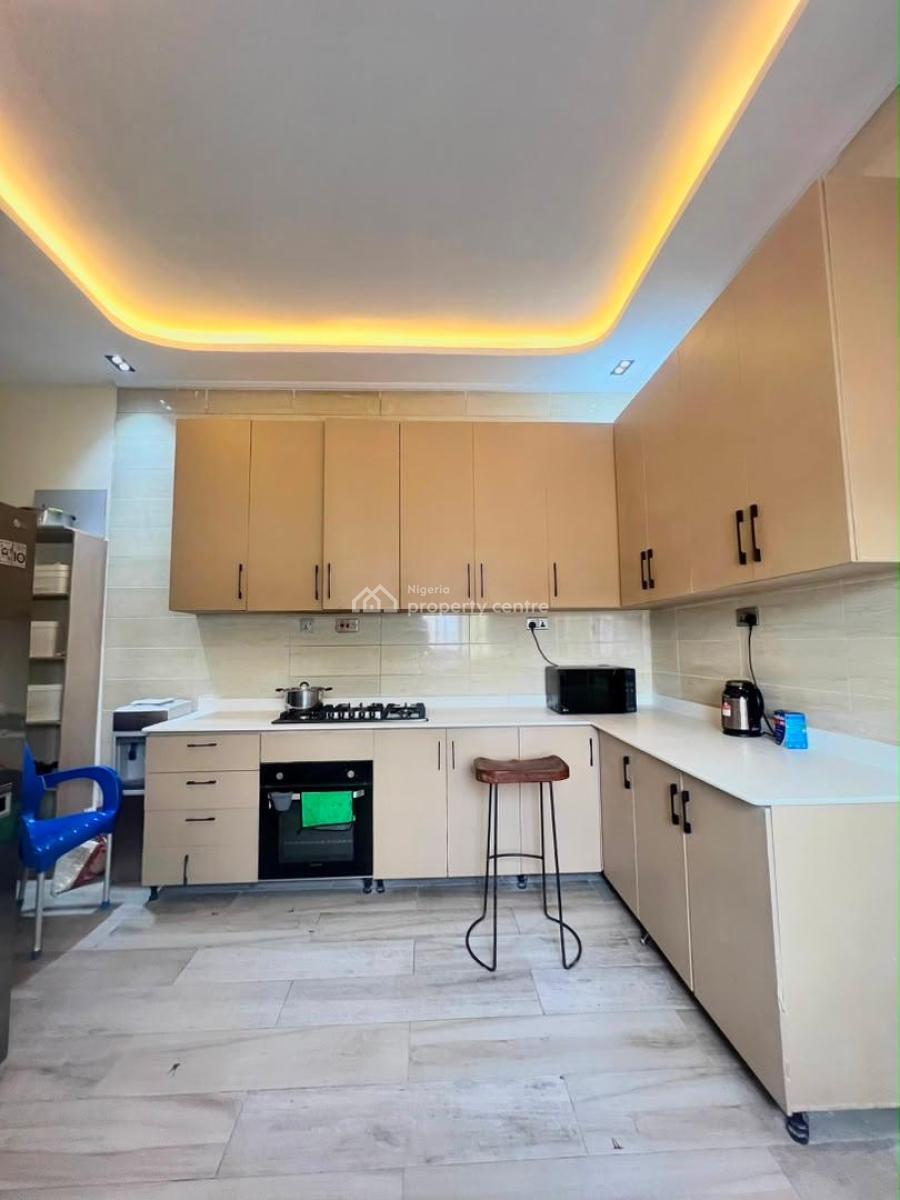 3bedrooms Apartment with Bq Available, Old Ikoyi, Ikoyi, Lagos, Flat / Apartment for Sale