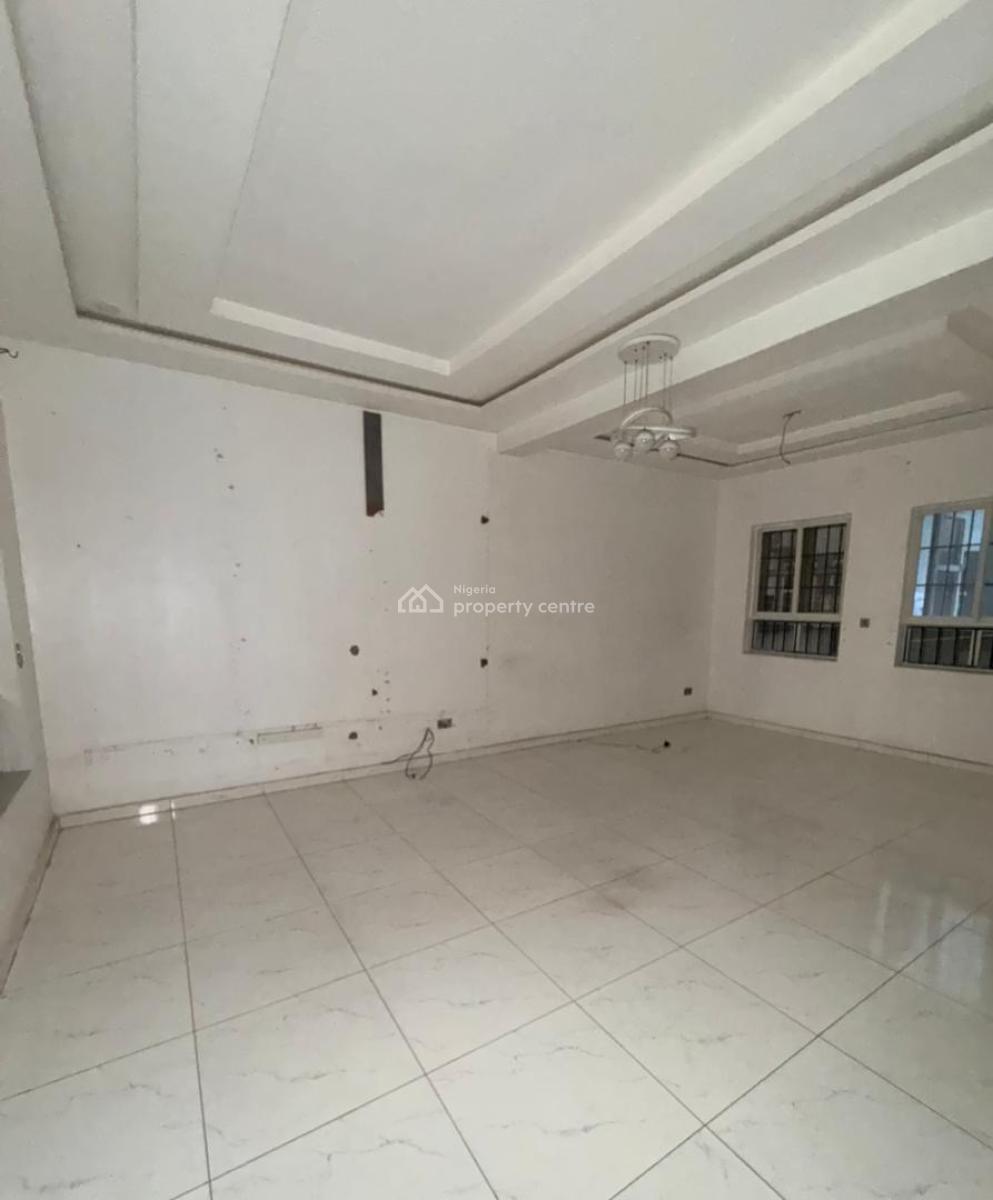 Single Room Upstairs in a Shared Apartment Upstairs, Orchid Royal P Estate, Lekki, Lagos, Self Contain (single Rooms) for Rent