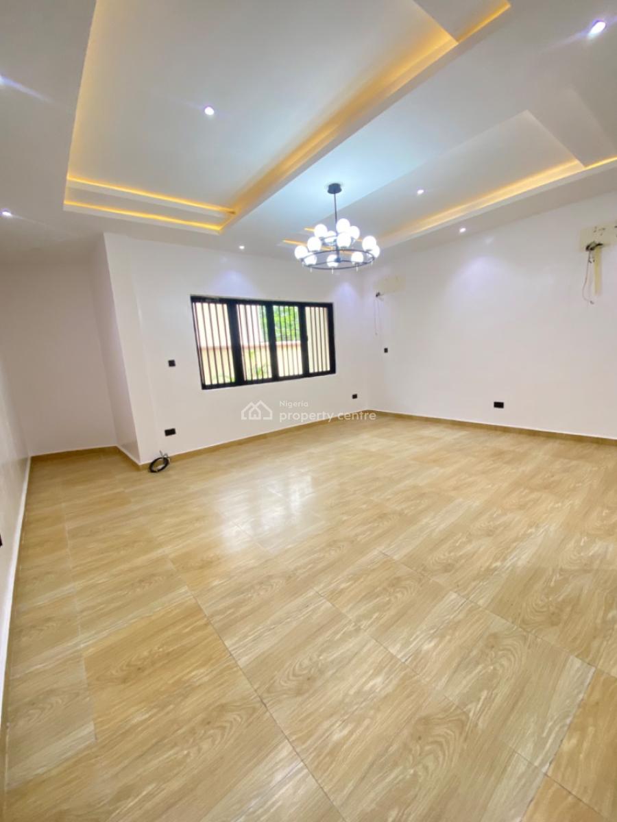 Spacious 3 Bedroom Serviced Apartment with Bq Available, Lekki Phase 1, Lekki, Lagos, Flat / Apartment for Rent