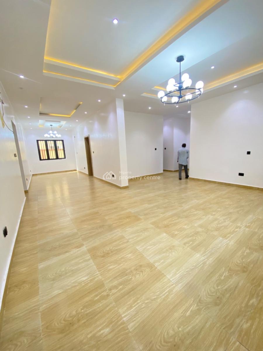Spacious 3 Bedroom Serviced Apartment with Bq Available, Lekki Phase 1, Lekki, Lagos, Flat / Apartment for Rent