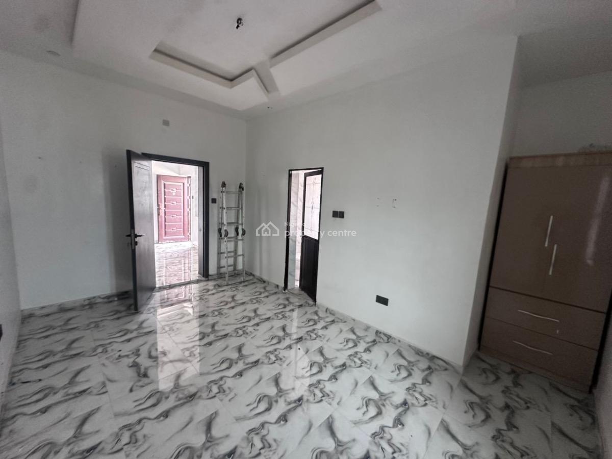 Spacious 1 Bedroom Flat, Ologolo, Lekki, Lagos, Flat / Apartment for Rent