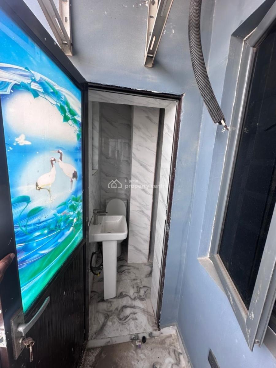 Spacious 1 Bedroom Flat, Ologolo, Lekki, Lagos, Flat / Apartment for Rent
