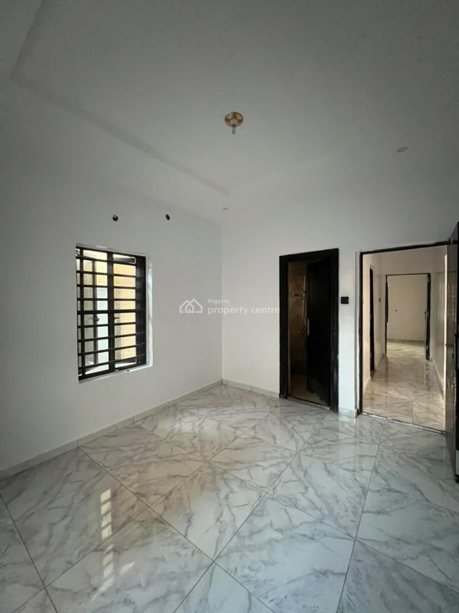 2 Bedroom Apartment, Mobil Road, Ajah, Lagos, Flat / Apartment for Rent