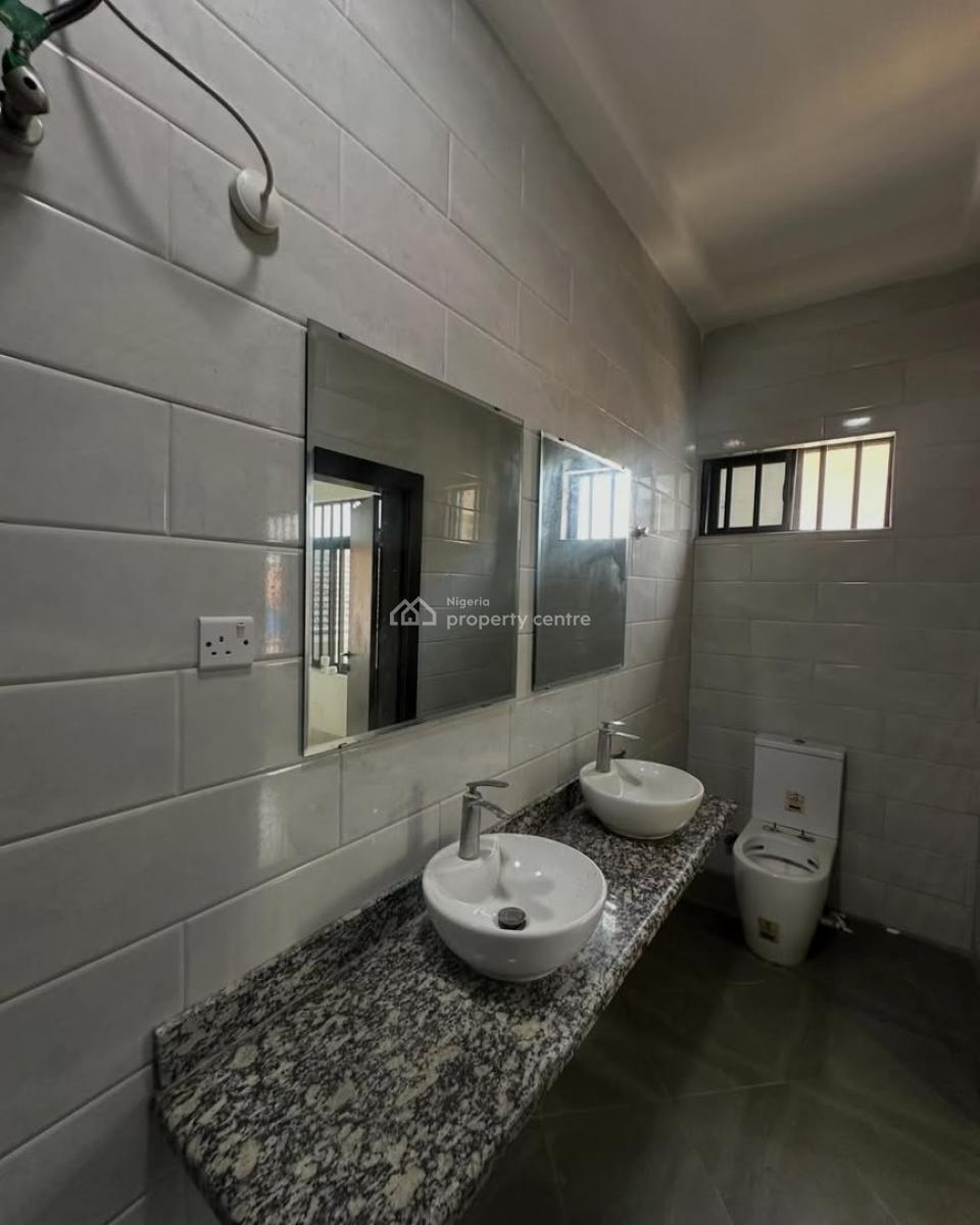 3 Bedroom Apartment with Bq, Lekki Phase 1, Lekki, Lagos, Flat / Apartment for Rent