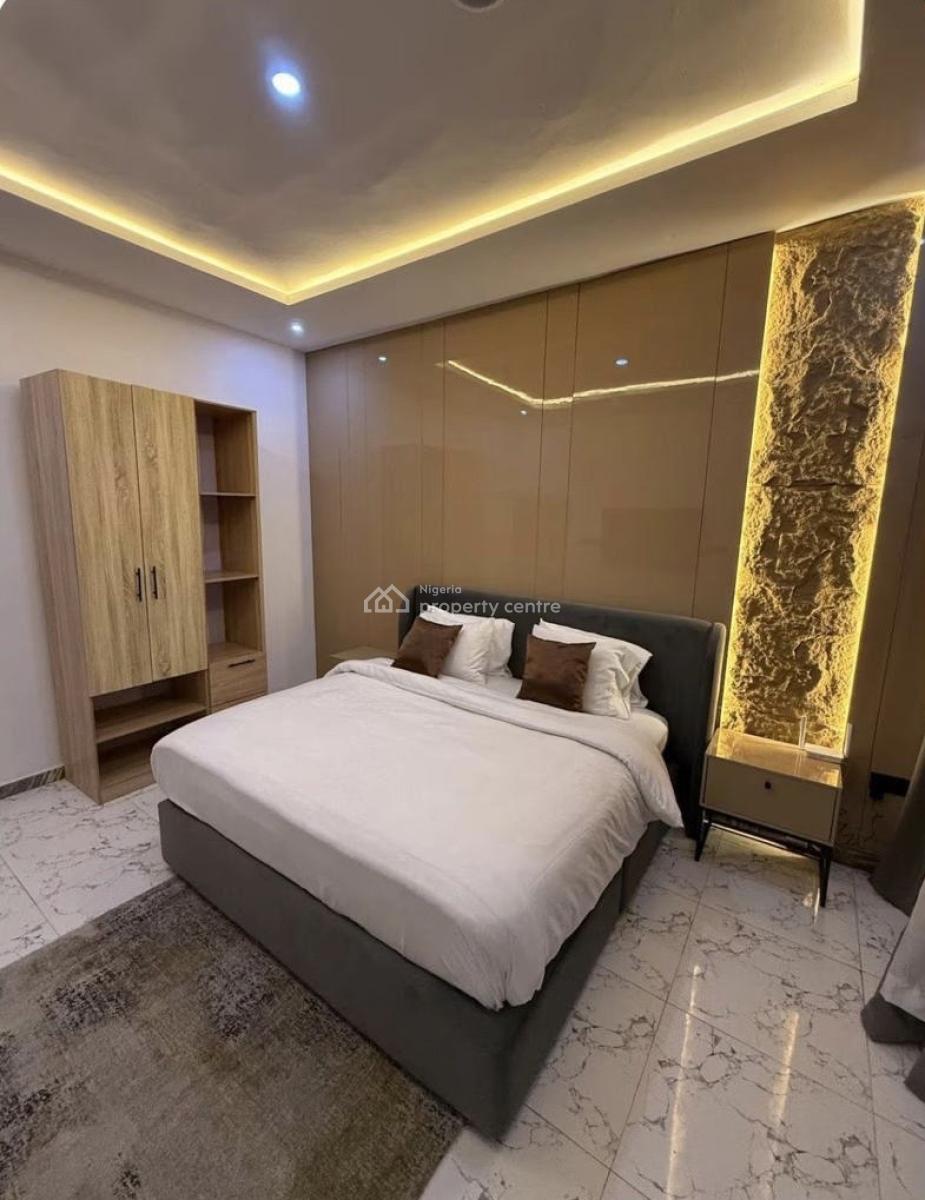 Wholesome 3 Bedroom Apartment, Admiralty Way, Lekki Phase 1, Lekki, Lagos, Flat / Apartment for Sale