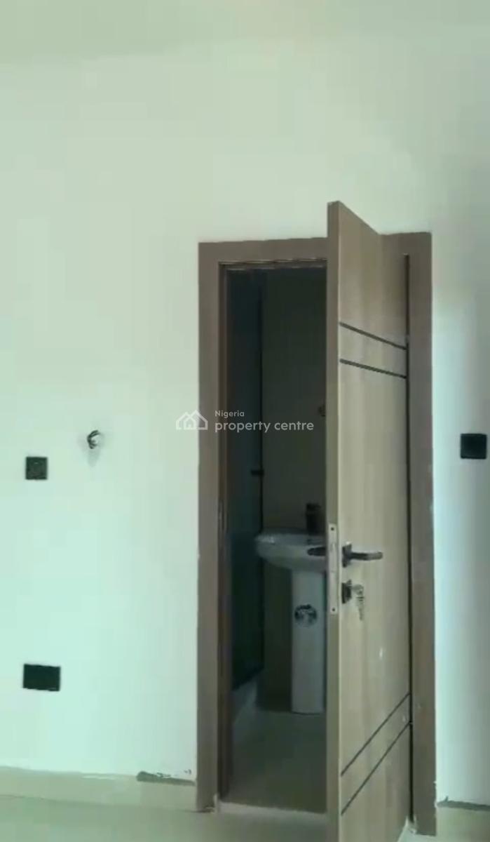 Nicely Finished 2 Bedroom Flat Serviced Apartment, Cyberville Estate Besides Victoria Bay 3 Off Nike Art Gallery Road, Ikate, Lekki, Lagos, Flat / Apartment for Sale