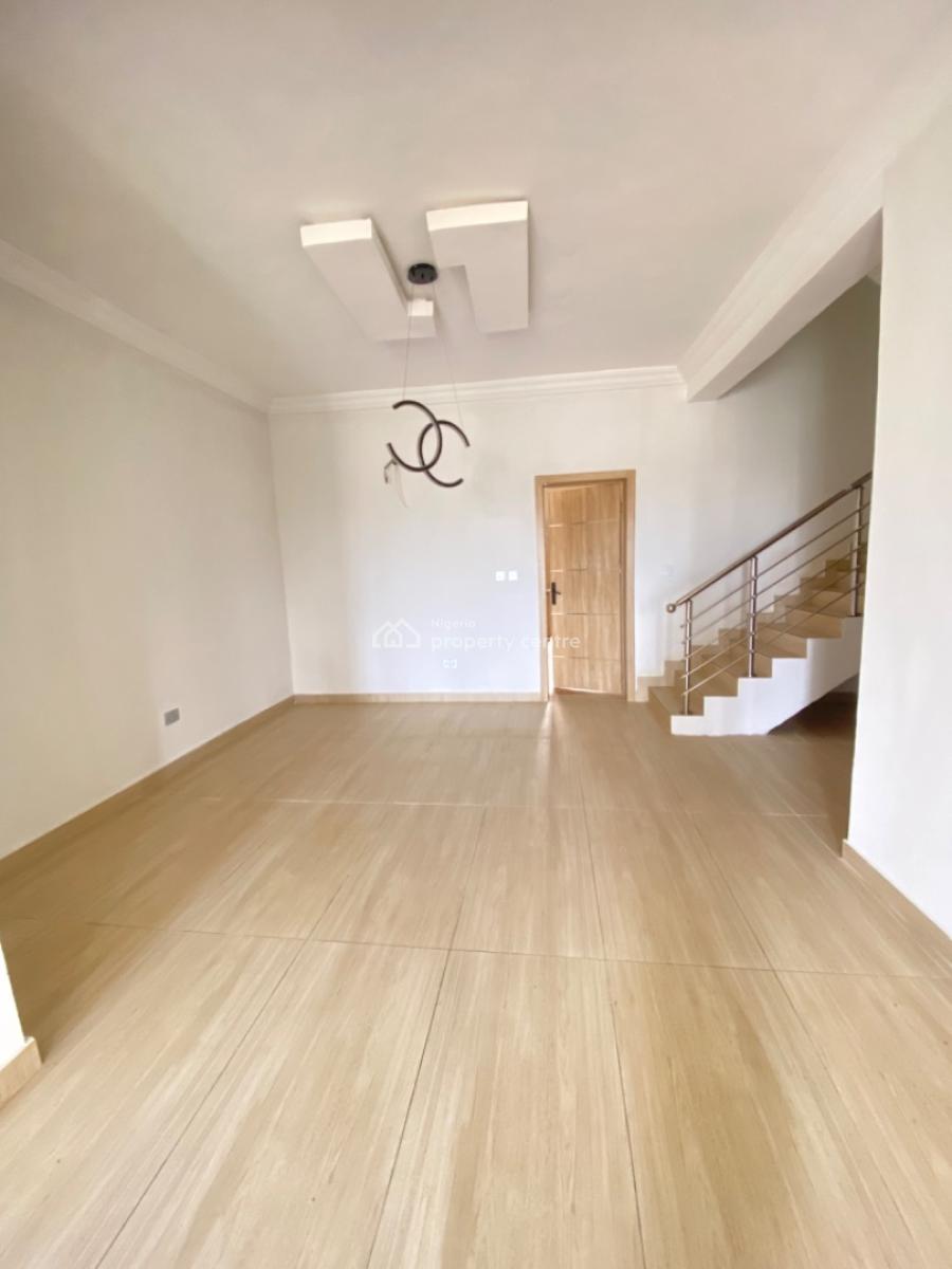 Brand New 2 Bedroom Service Maisonette Apartment with Bq Available, Lekki Phase 1, Lekki, Lagos, Flat / Apartment for Sale