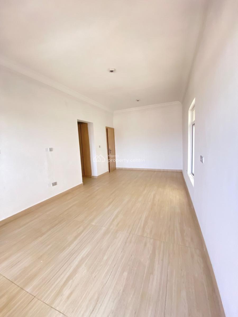 Brand New 2 Bedroom Service Maisonette Apartment with Bq Available, Lekki Phase 1, Lekki, Lagos, Flat / Apartment for Sale