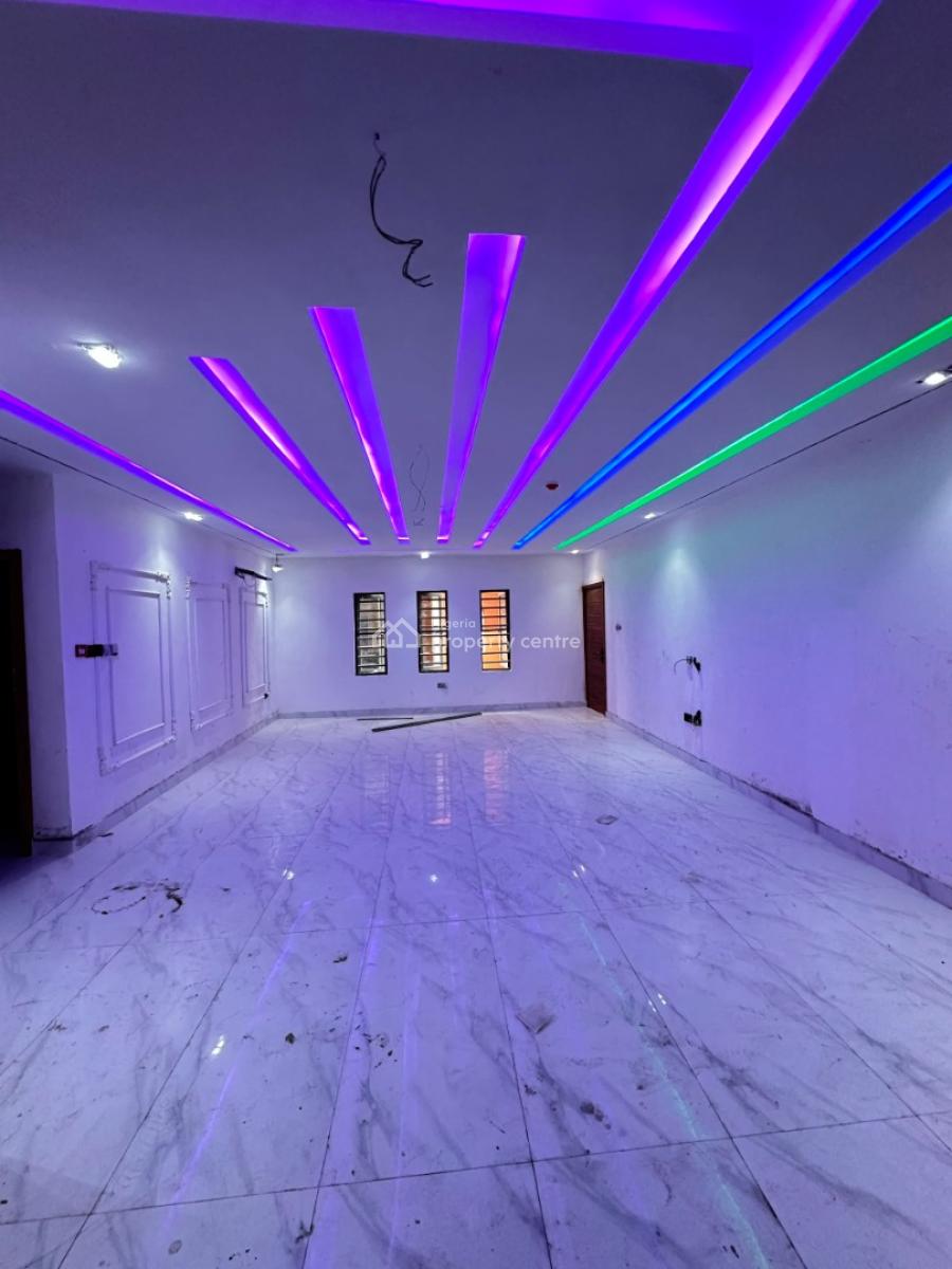 Exquisite Luxury Spacious 3 Bedroom Apartment with Gym, Swimming Pool, Lekki Phase 1, Lekki, Lagos, Flat / Apartment for Sale