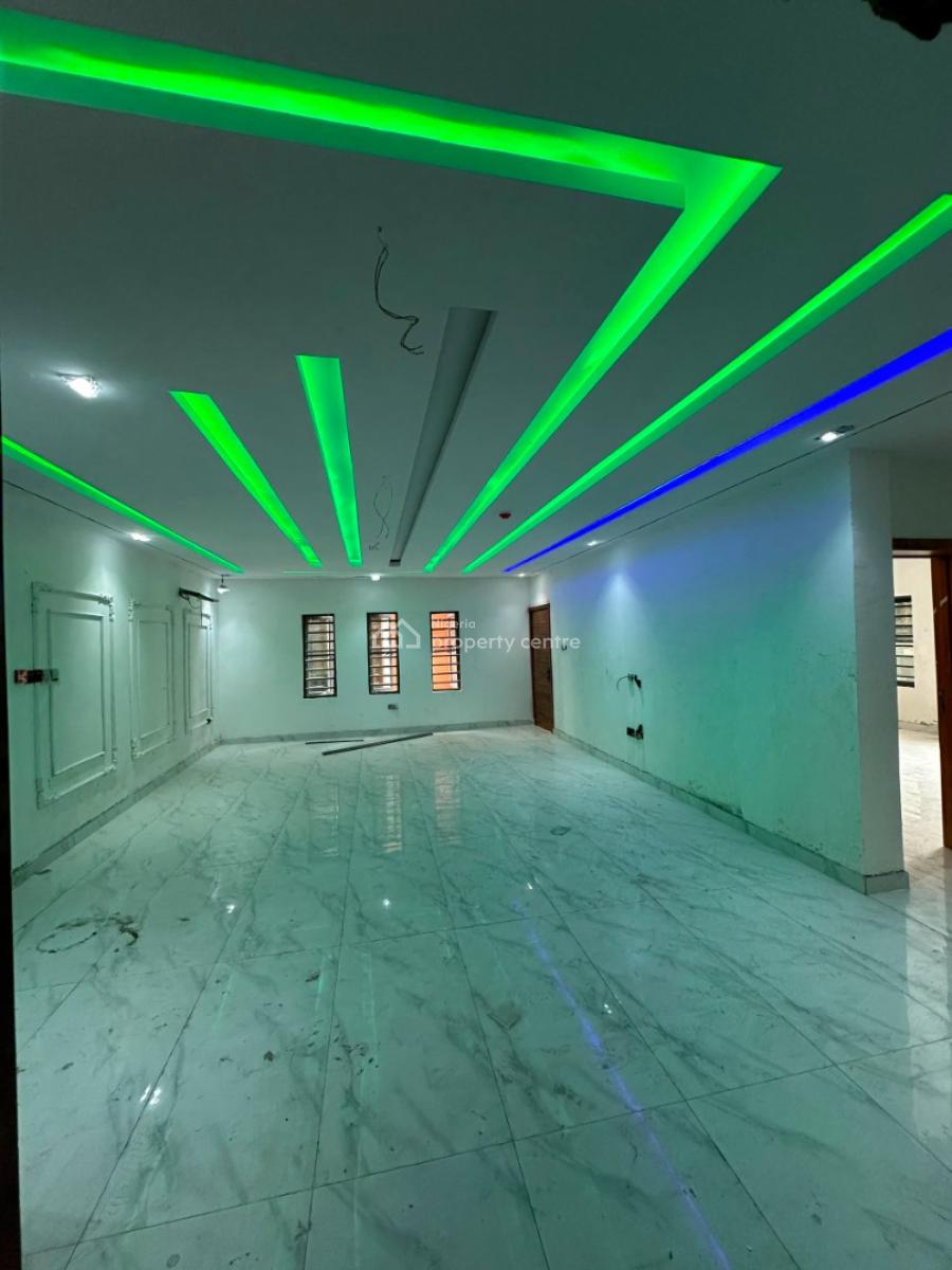 Exquisite Luxury Spacious 3 Bedroom Apartment with Gym, Swimming Pool, Lekki Phase 1, Lekki, Lagos, Flat / Apartment for Sale
