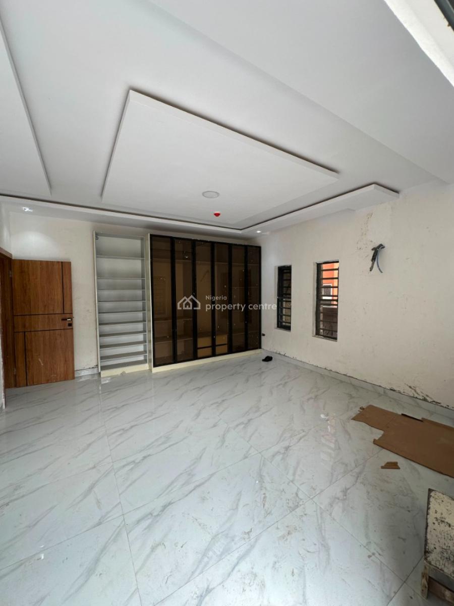Exquisite Luxury Spacious 3 Bedroom Apartment with Gym, Swimming Pool, Lekki Phase 1, Lekki, Lagos, Flat / Apartment for Sale