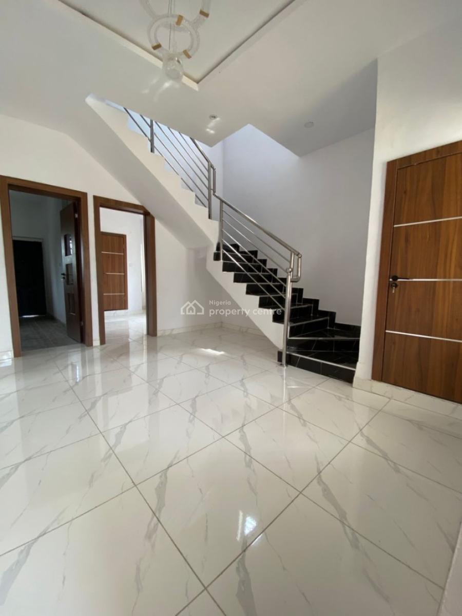 3 Bedroom, Ikota, Lekki, Lagos, Terraced Duplex for Sale
