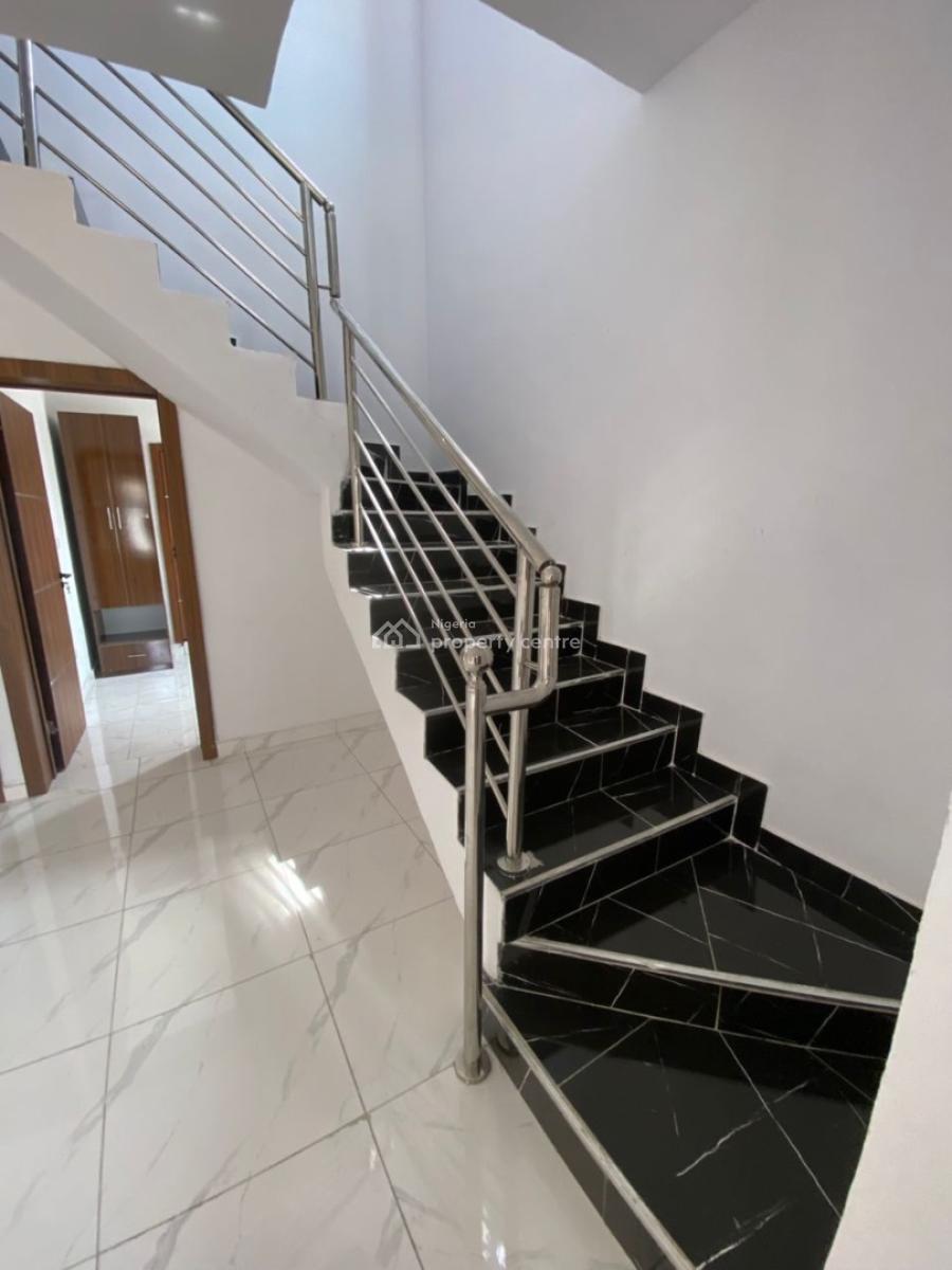 3 Bedroom, Ikota, Lekki, Lagos, Terraced Duplex for Sale