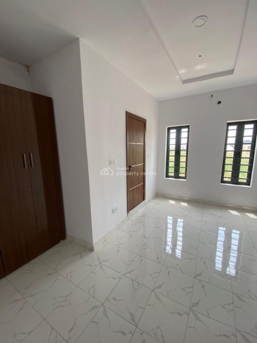 3 Bedroom, Ikota, Lekki, Lagos, Terraced Duplex for Sale