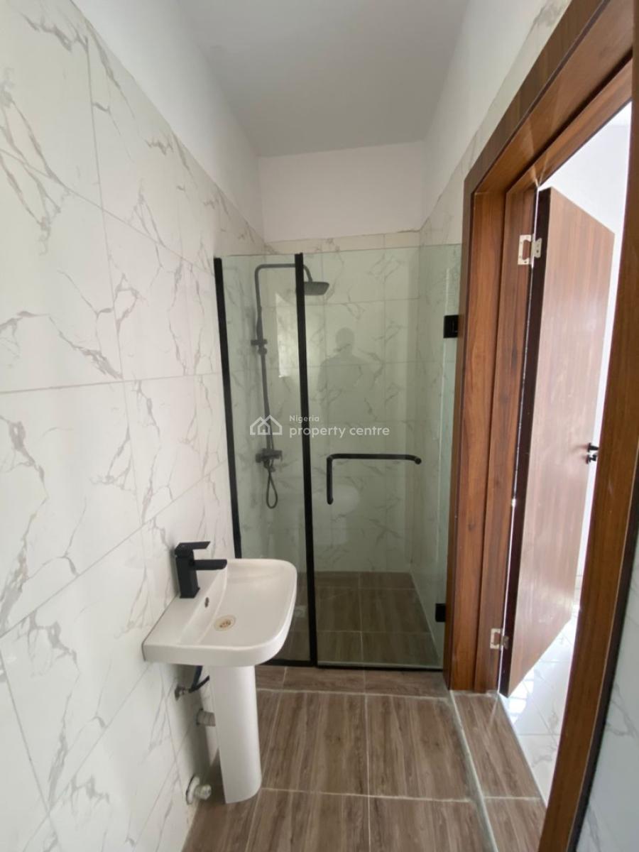 3 Bedroom, Ikota, Lekki, Lagos, Terraced Duplex for Sale