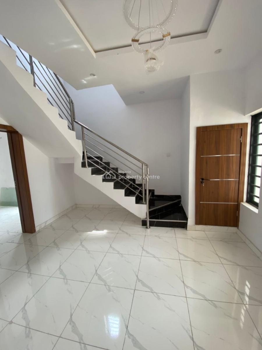 3 Bedroom, Ikota, Lekki, Lagos, Terraced Duplex for Sale
