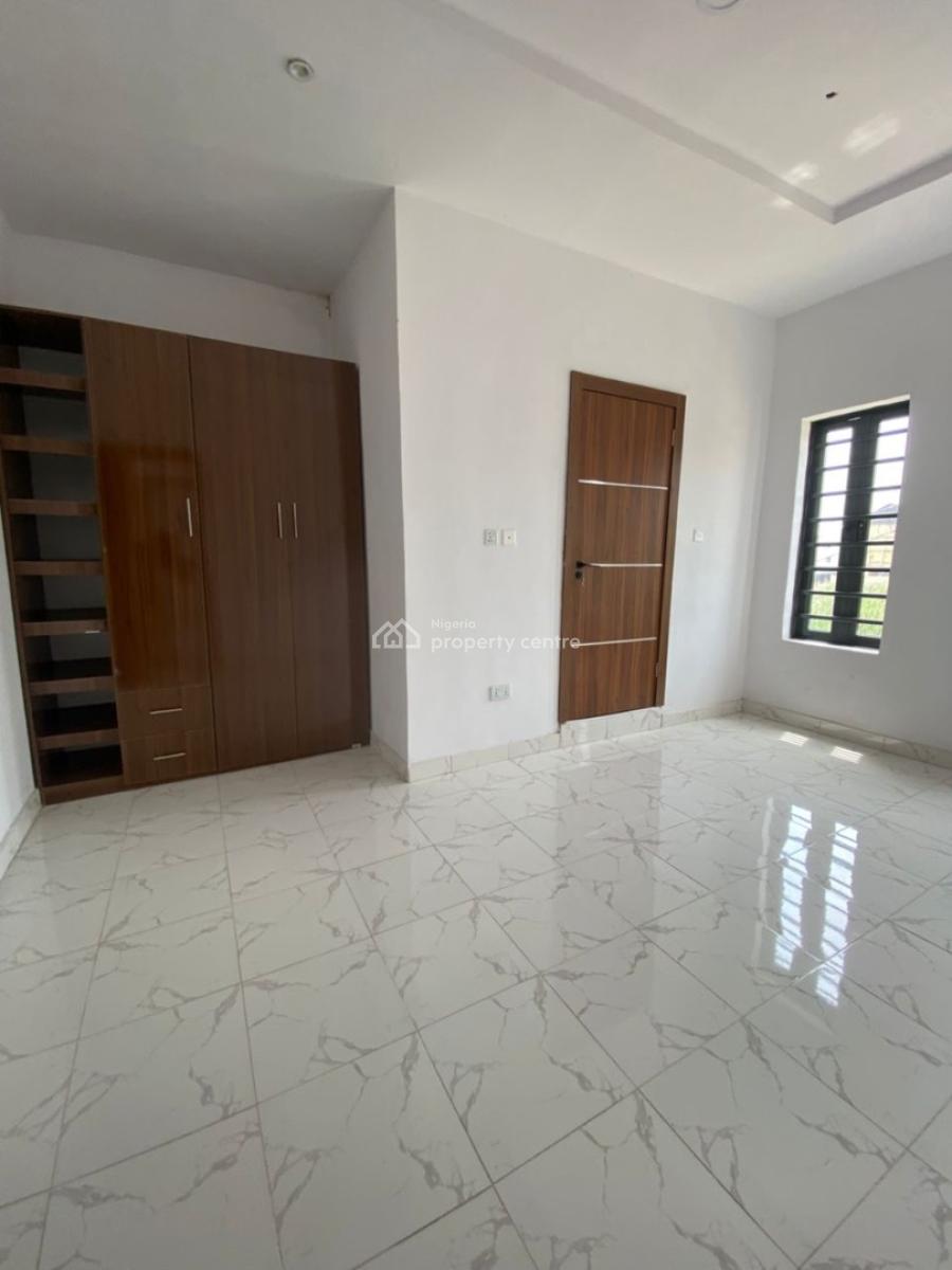 3 Bedroom, Ikota, Lekki, Lagos, Terraced Duplex for Sale