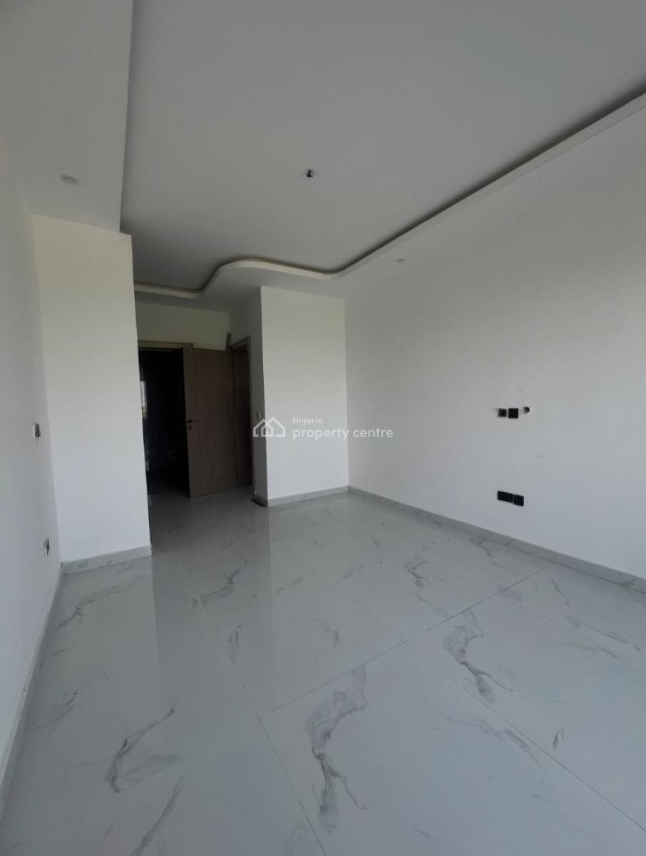 New and Serviced with 24/7 Power Supply Well-finished 2 Bedroom En-sui, Lekki Phase 1, Lekki, Lagos, Flat / Apartment for Sale
