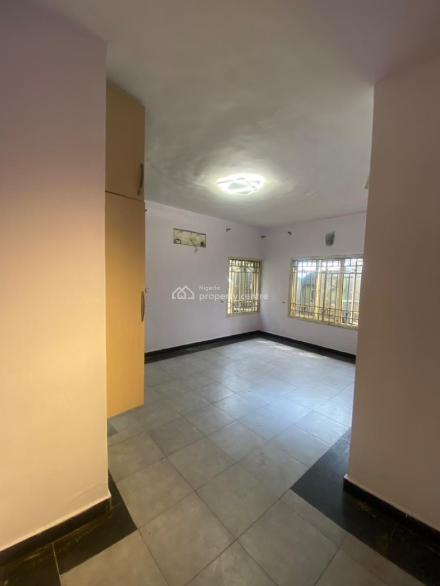 Spacious Serviced 3 Bedroom, Off Tf Kuboye Marwa, Lekki Phase 1, Lekki, Lagos, Flat / Apartment for Rent