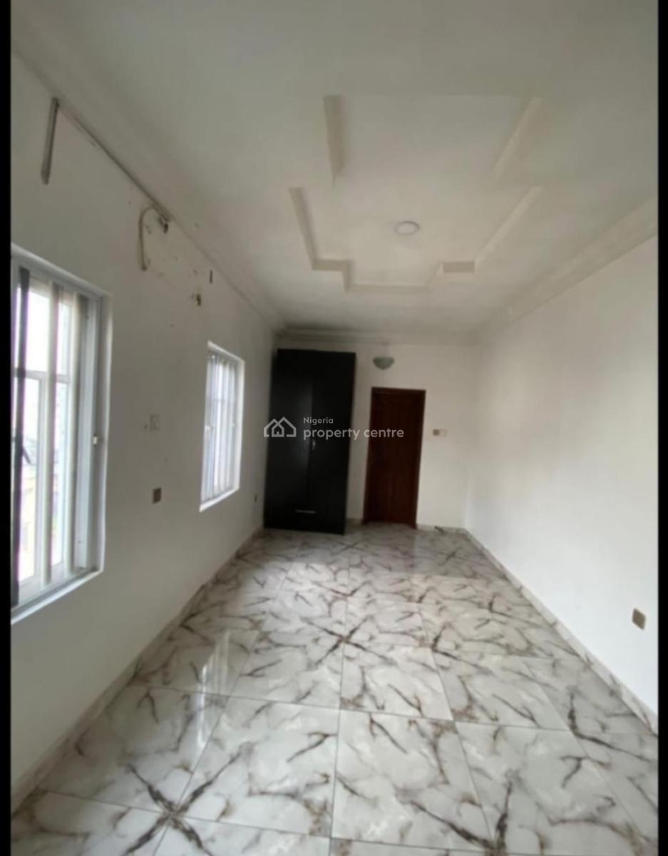 Spacious 1 Bedroom Apartment, Freedom Way, Lekki Phase 1, Lekki, Lagos, Flat / Apartment for Rent