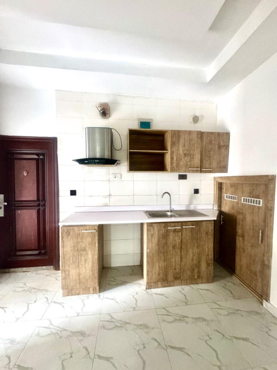 1 Bedroom Apartment, Ologolo, Lekki, Lagos, Mini Flat (room and Parlour) for Rent
