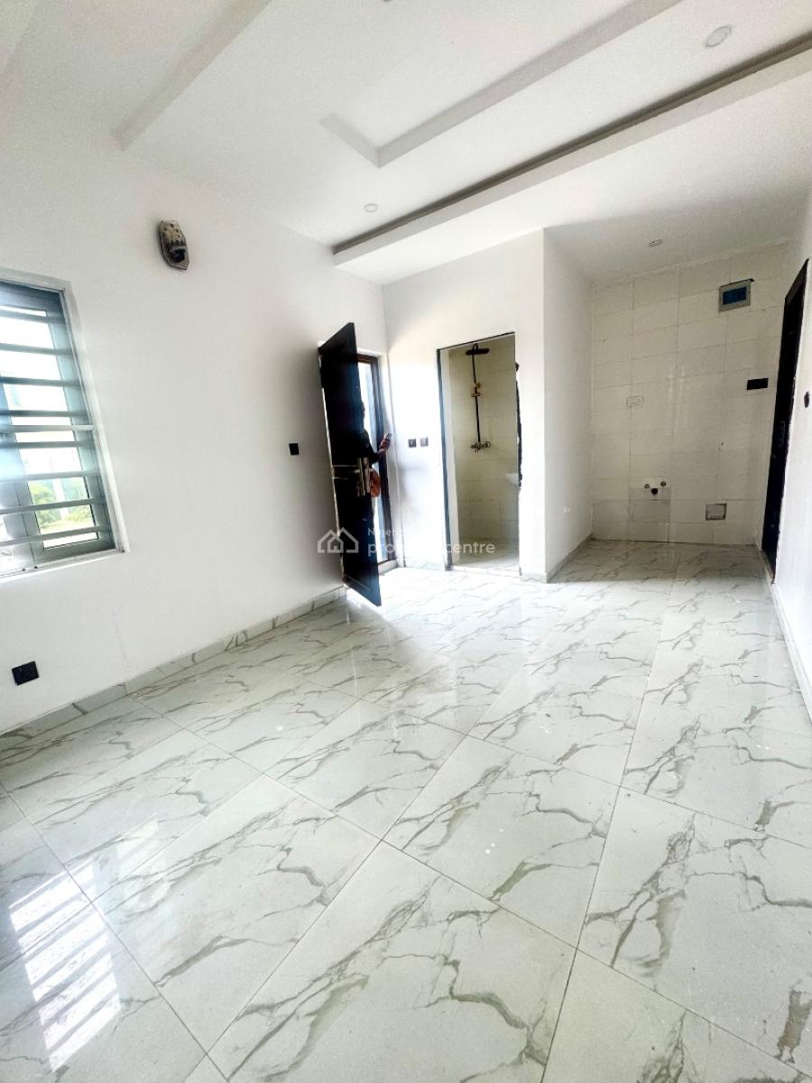 1 Bedroom Apartment, Ologolo, Lekki, Lagos, Mini Flat (room and Parlour) for Rent