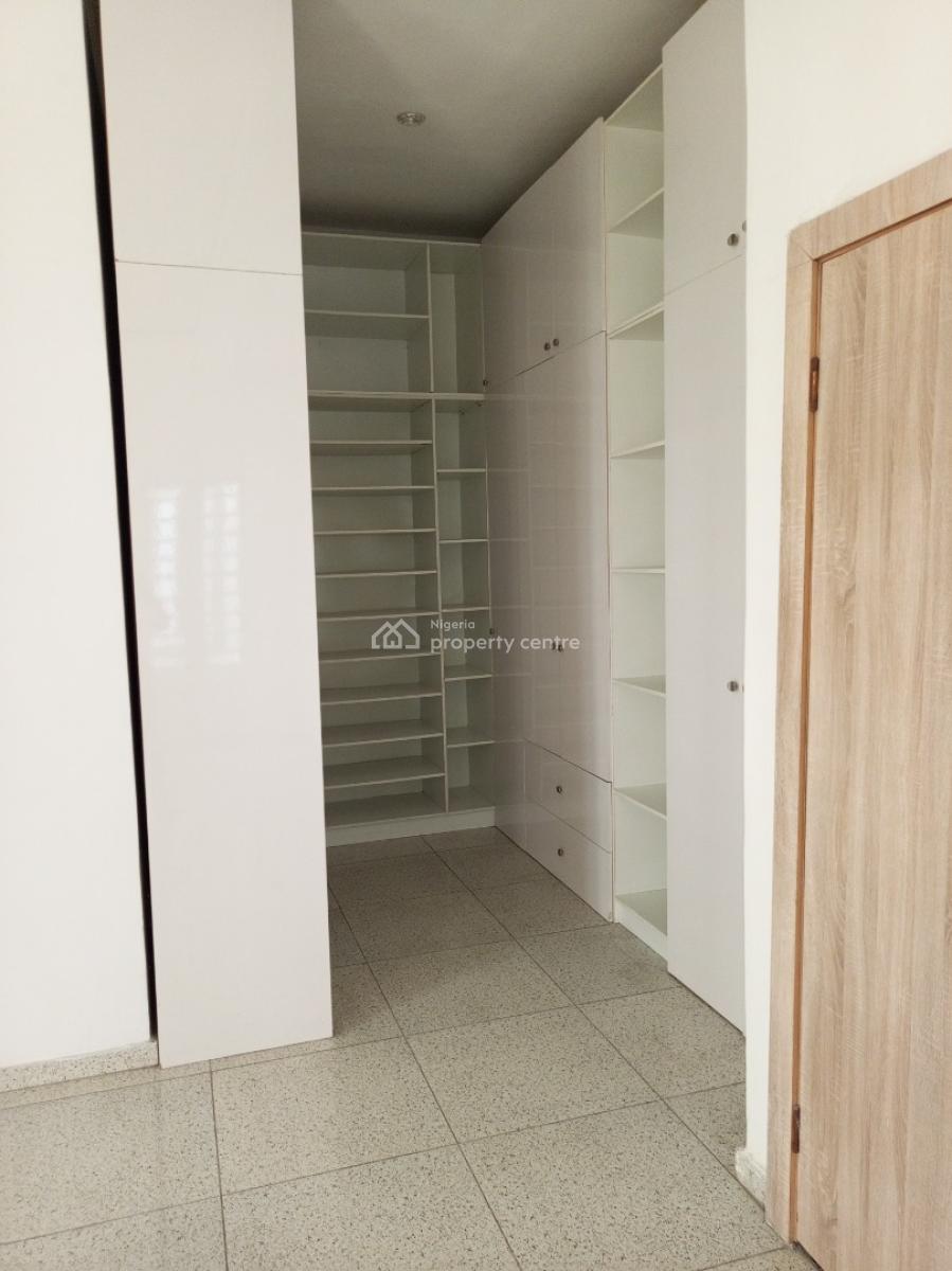 Sharp 4 Bedroom with Bq Gatehouse, 3 Parking, Neat Water, Ologolo, Lekki, Lagos, Semi-detached Duplex for Rent