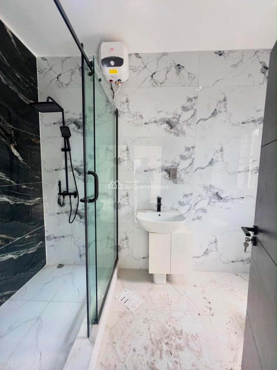 Classy 2 Bedroom Flat with Gym & Swimming Pool in a Secure Estate, Ikoyi, Lagos, Flat / Apartment for Sale