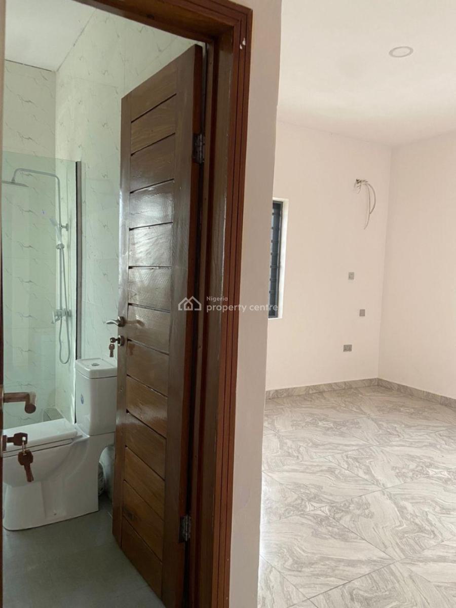 Well Constructed and Spacious 3 Bedroom Penthouse, Memunat Shitt, Ologolo, Lekki, Lagos, Flat / Apartment for Rent