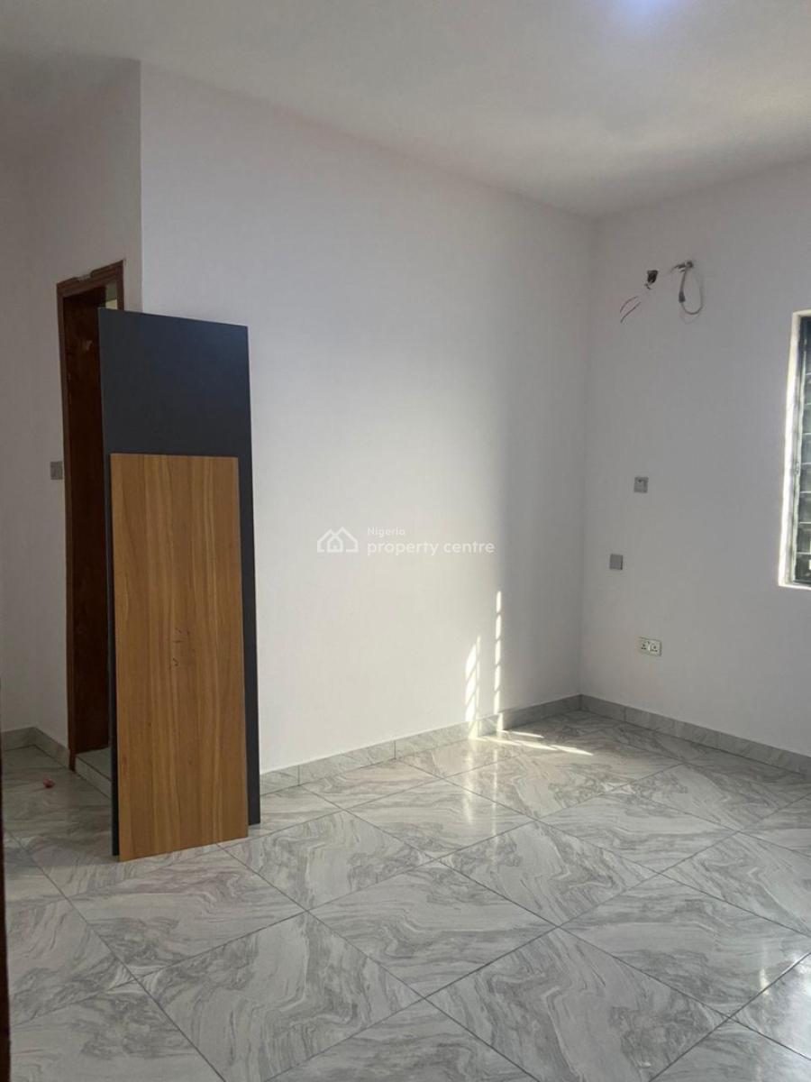 Well Constructed and Spacious 3 Bedroom Penthouse, Memunat Shitt, Ologolo, Lekki, Lagos, Flat / Apartment for Rent