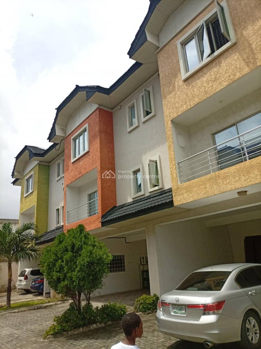 4 Bed Room Terrace Duplex in Ikate Elegushi, Off Whispering Plam Road Ikate Elegushi, Ikate Elegushi, Lekki, Lagos, Terraced Duplex for Sale