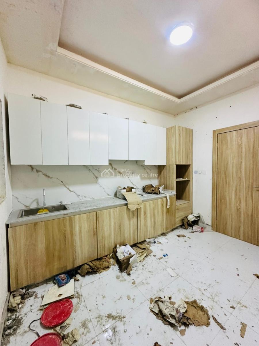 Spacious 3 Bedroom Apartment with Elevator, Behind Pinnock, Osapa, Lekki, Lagos, Flat / Apartment for Rent