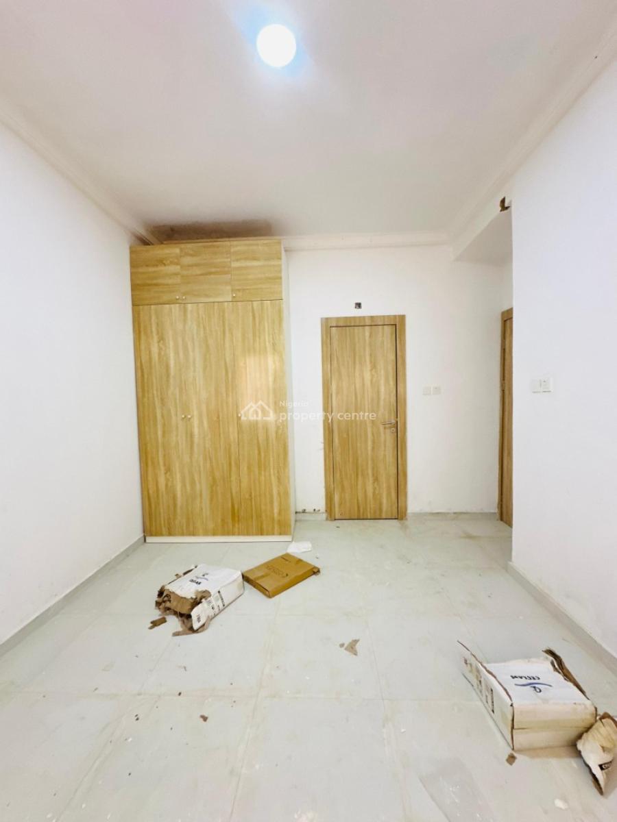 Spacious 3 Bedroom Apartment with Elevator, Behind Pinnock, Osapa, Lekki, Lagos, Flat / Apartment for Rent