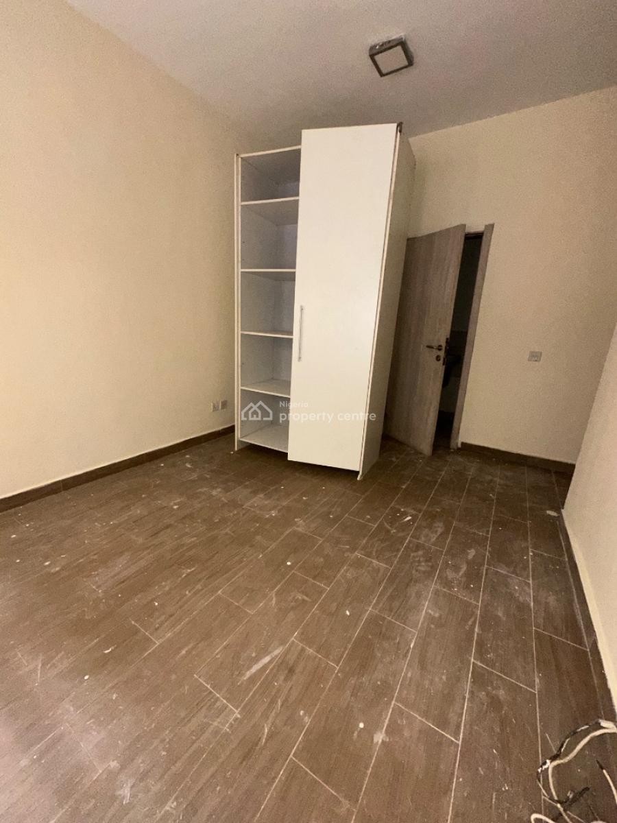 Specious  2 Bedroom Flat, Silver Springs Estate Oba Amusa, Lekki, Lagos, Flat / Apartment for Rent