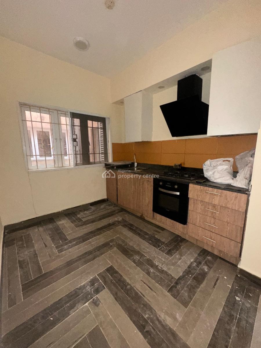 Specious  2 Bedroom Flat, Silver Springs Estate Oba Amusa, Lekki, Lagos, Flat / Apartment for Rent