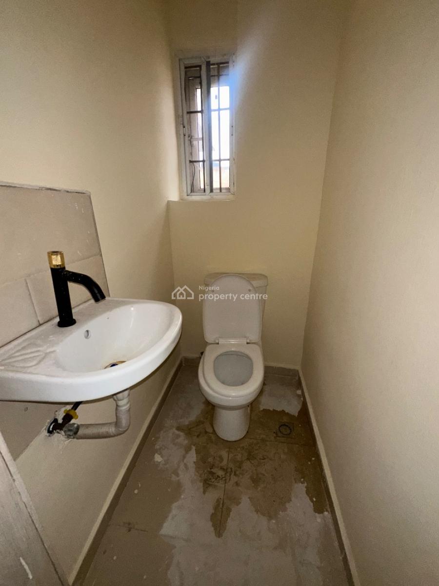 Specious  2 Bedroom Flat, Silver Springs Estate Oba Amusa, Lekki, Lagos, Flat / Apartment for Rent