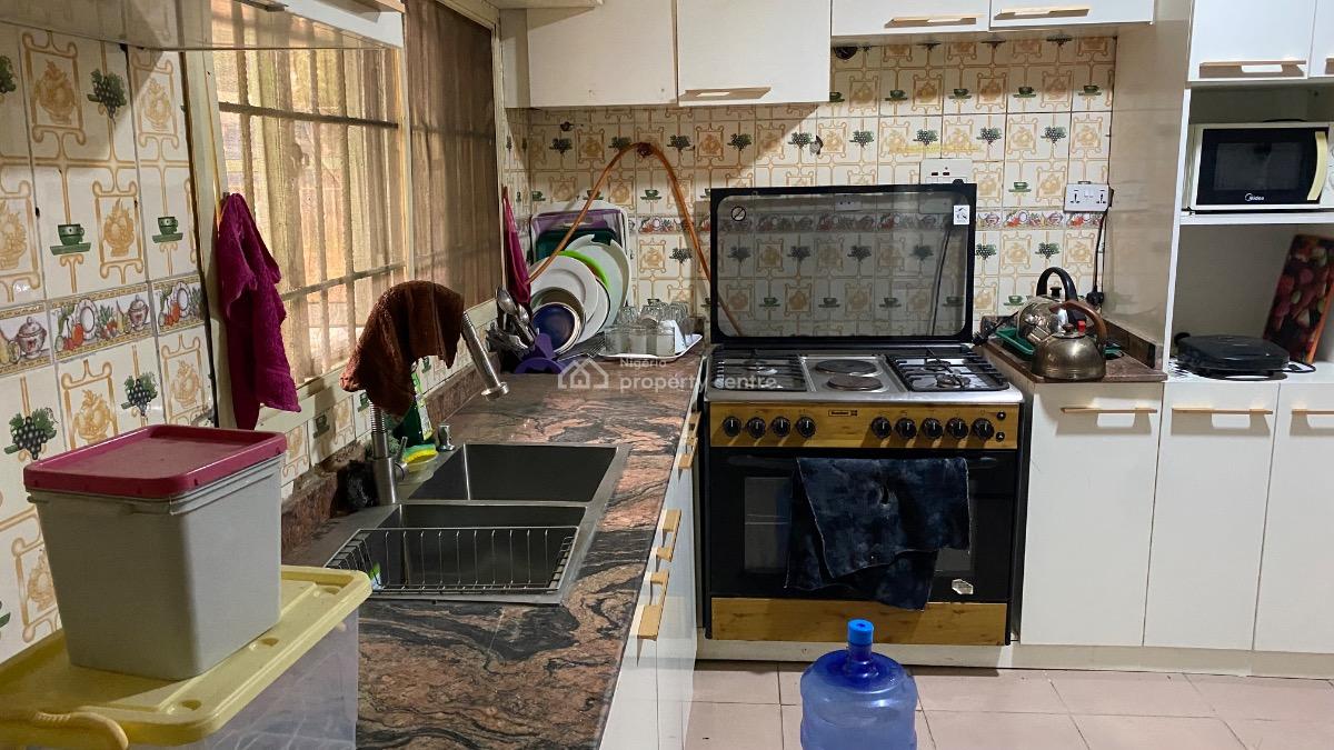 Spacious Four Bedrooms Flat, Foreign Affairs Estate, Maitama District, Abuja, Flat / Apartment for Rent