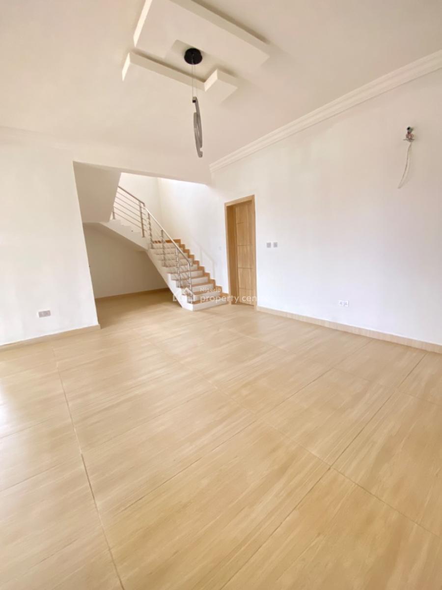 Newly Built 3 Bedroom Luxury Service Maisonette Apartment with Bq, Lekki Phase 1, Lekki, Lagos, Flat / Apartment for Sale