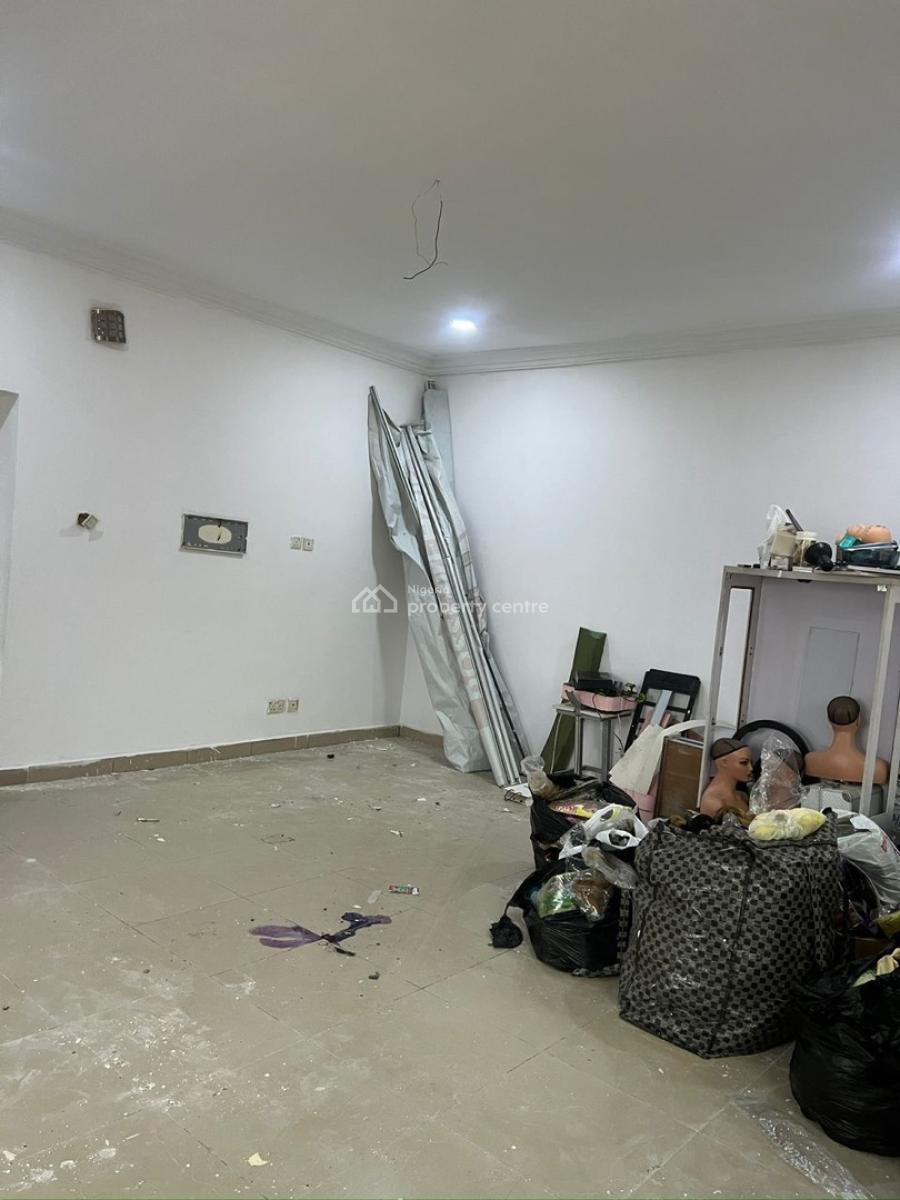 Commercial Shop, Lekki Phase 1, Lekki, Lagos, Commercial Property for Rent