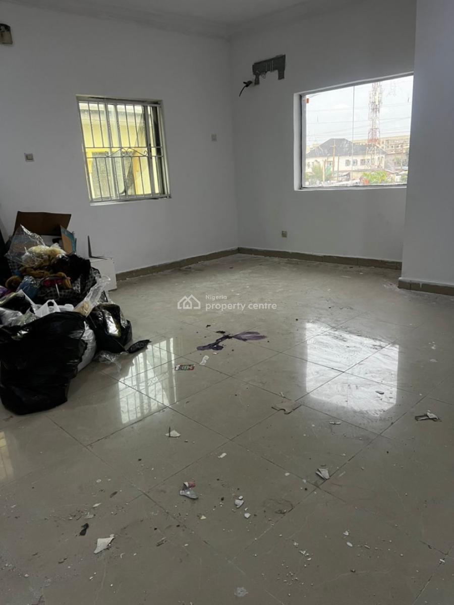 Commercial Shop, Lekki Phase 1, Lekki, Lagos, Commercial Property for Rent