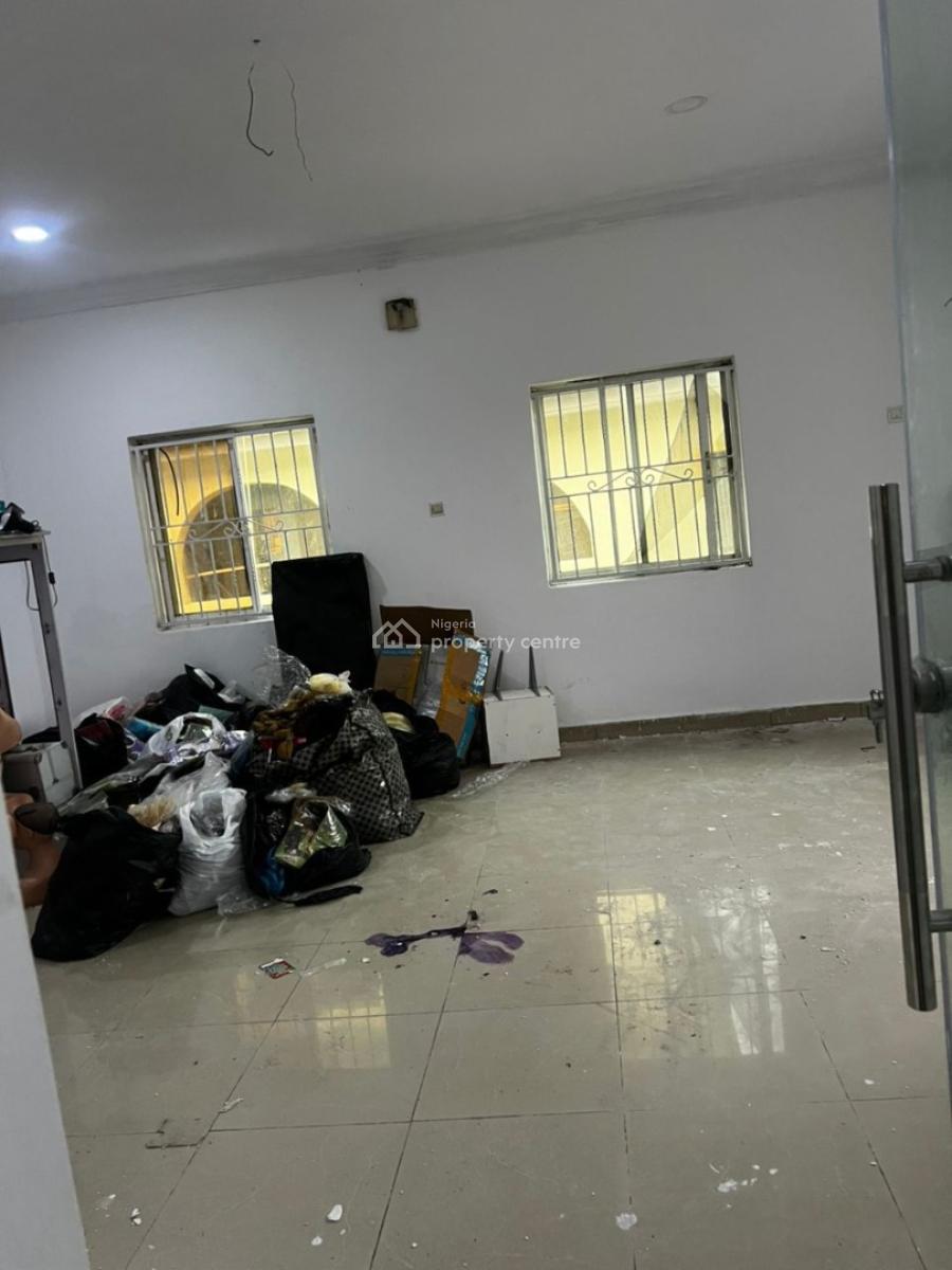 Commercial Shop, Lekki Phase 1, Lekki, Lagos, Commercial Property for Rent